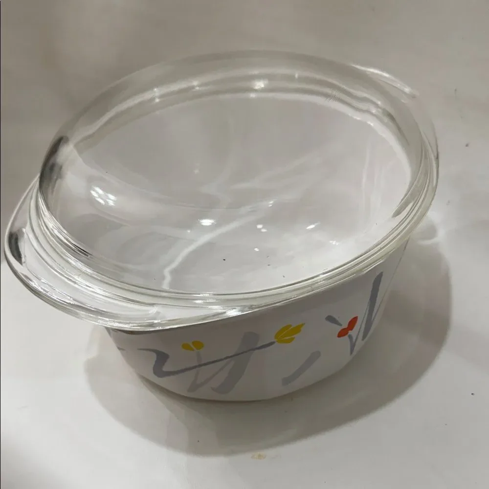 Studio Nova White Casserole Dish  Vibrant Floral Accents Clear Glass Lid Japan
